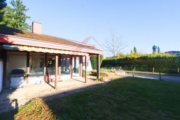 Traumhafte Seesicht am Bielersee  8.5 Zimmer Haus mit Pool und 1'443 m² Grundstück 3