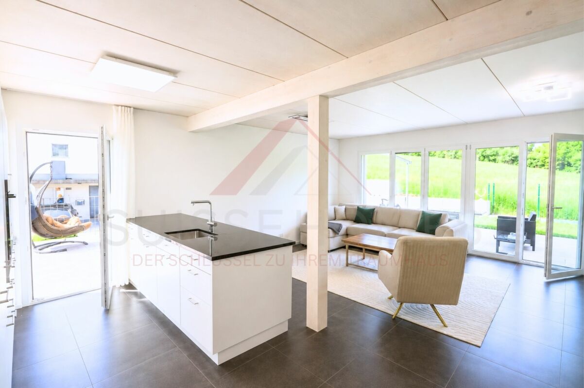 Wohnen wie in den Ferien - Modernes 5.5 Zimmer Reihenhaus mit Pool
