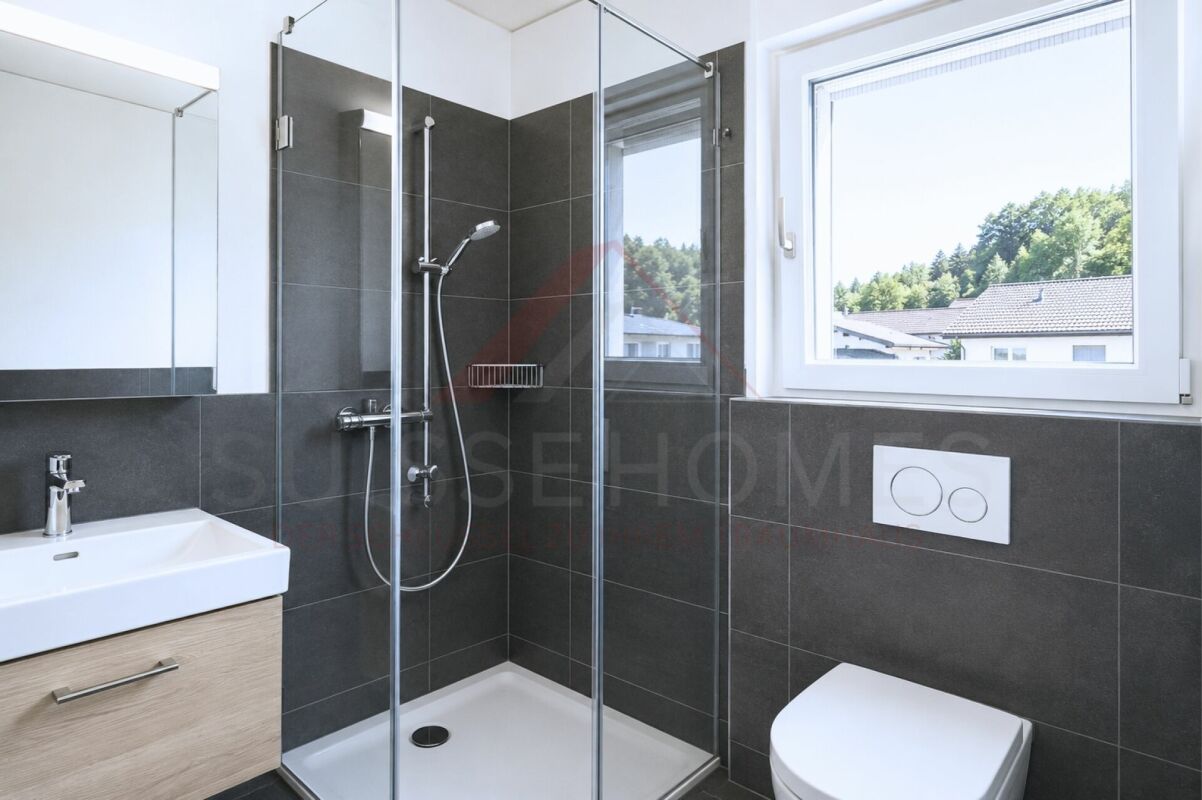 Wohnen wie in den Ferien - Modernes 5.5 Zimmer Reihenhaus mit Pool