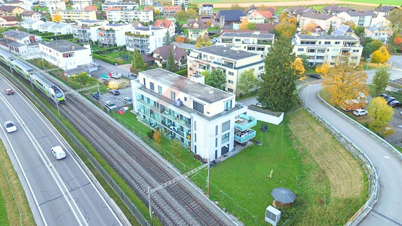 150 m² Wohnfläche | Helle 4.5 Zimmer Wohnung mit 2 Balkonen und Lift