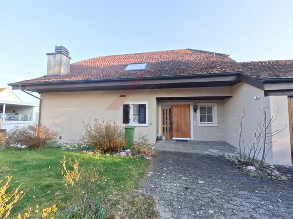 Wohnen mit Weitsicht - 5.5 Zimmer Haus in bester Lage von Lohn-Ammannseg 3