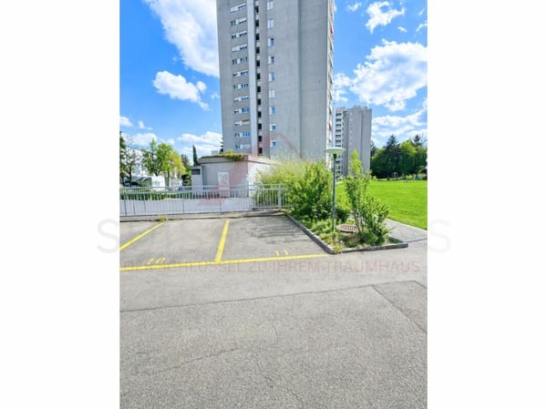Seltene Investmentchance mit laufenden Einnahmen in Opfikon 38