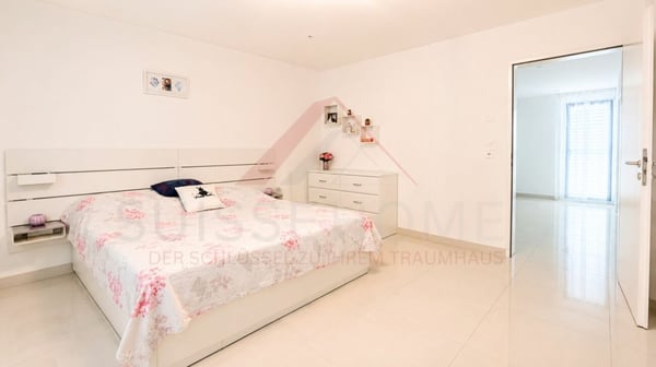 Familienparadies in Studen - 4.5 Zimmer Wohnung mit 2 Balkonen und über 159 m² Wohnfläche 14