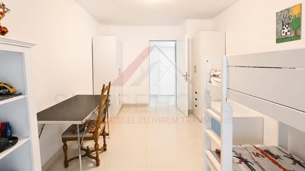 Familienparadies in Studen - 4.5 Zimmer Wohnung mit 2 Balkonen und über 159 m² Wohnfläche 18