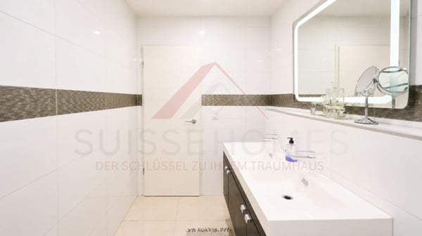 Familienparadies in Studen - 4.5 Zimmer Wohnung mit 2 Balkonen und über 159 m² Wohnfläche 21