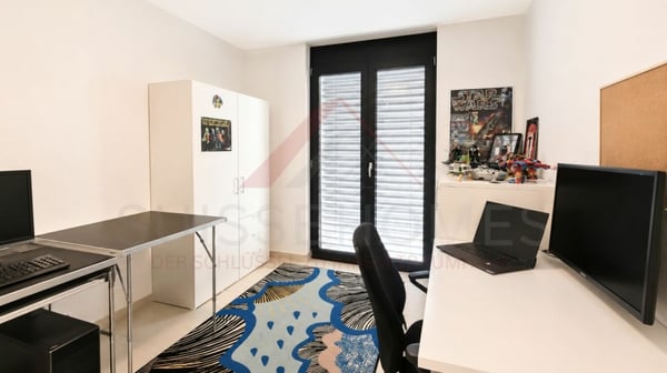 Familienparadies in Studen - 4.5 Zimmer Wohnung mit 2 Balkonen und über 159 m² Wohnfläche 12