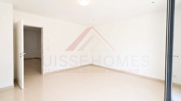 150 m² Wohnfläche | Helle 4.5 Zimmer Wohnung mit 2 Balkonen und Lift 12