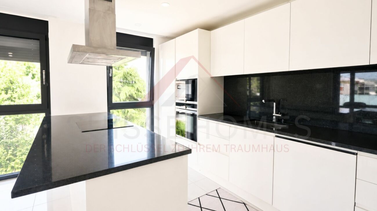 150 m² Wohnfläche | Helle 4.5 Zimmer Wohnung mit 2 Balkonen und Lift