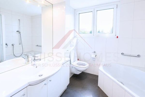 Traumhafte Seesicht am Bielersee  8.5 Zimmer Haus mit Pool und 1'443 m² Grundstück 19