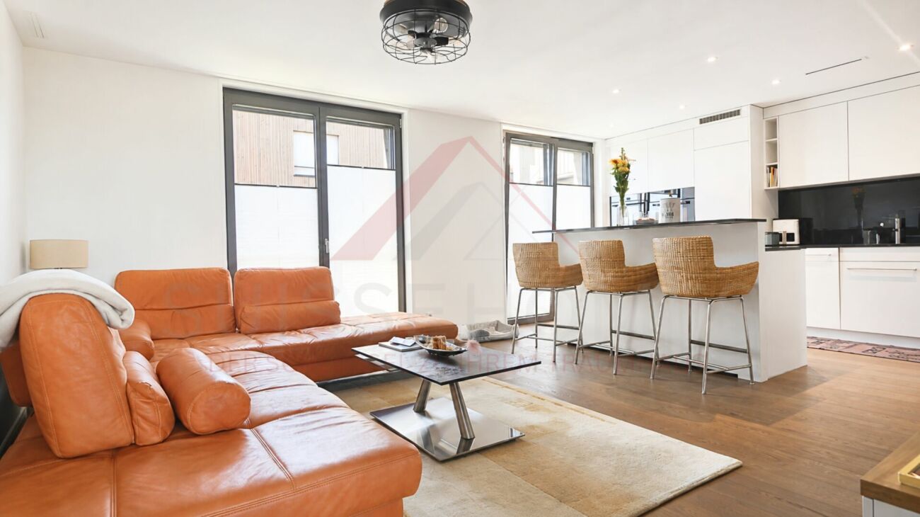 Immobilie in Eschenbach Lu - Exklusive 8.5 Zimmer Maisonette mit Designküche, Loggia und Minergie Standard - Bild 1