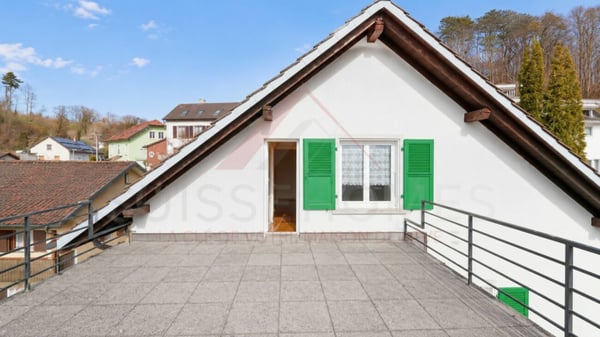 Maison de charme avec vue panoramique sur le château et deux belles terrasses 21