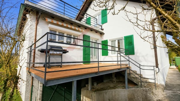Maison de charme avec vue panoramique sur le château et deux belles terrasses 5