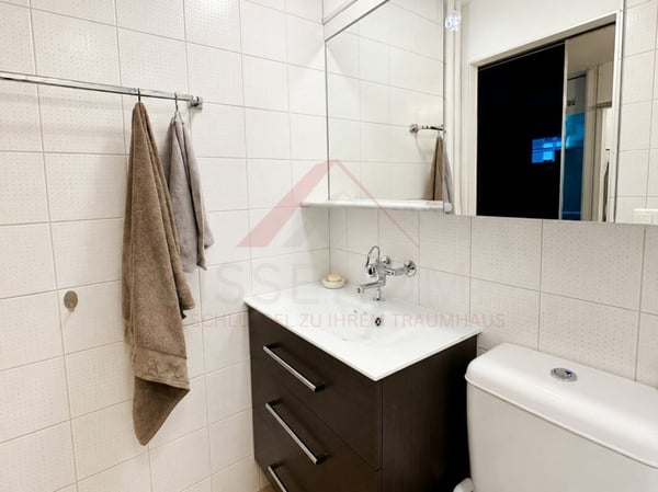 Wohnen über den Dächern von Burgdorf - Helle 3.5 Zimmer Wohnung mit Aussicht 11