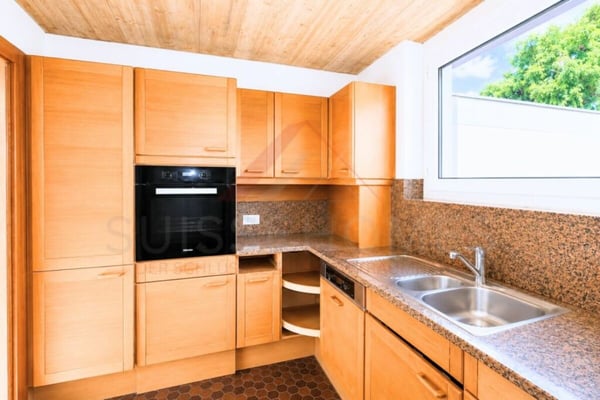 Exklusives Einfamilienhaus mit Pool, Sauna, Seesicht und 1'443 m² Grundstück in Gerolfingen 10