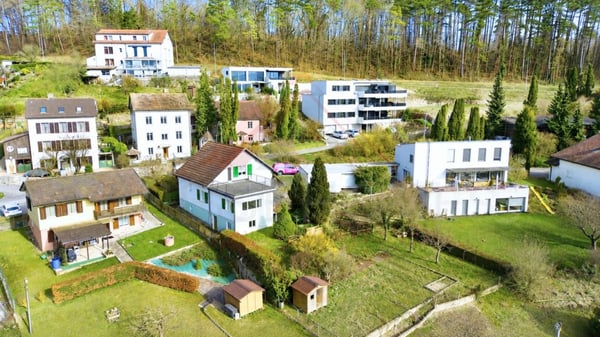 Maison de charme avec vue panoramique sur le château et deux belles terrasses