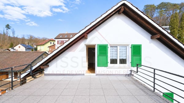Maison de charme avec vue panoramique sur le château et deux belles terrasses 14