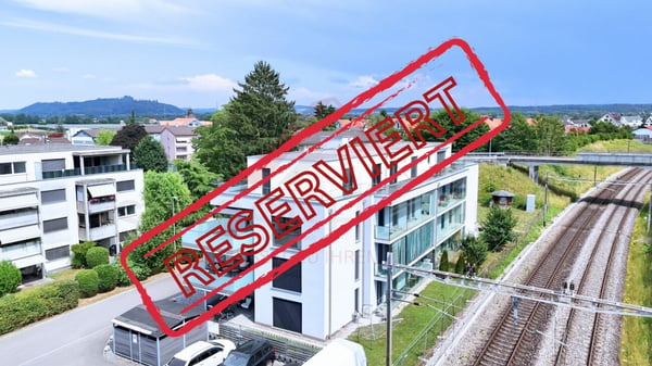 150 m² Bruttowohnfläche | Helle 4.5 Zimmer Wohnung mit 2 Balkonen und Lift