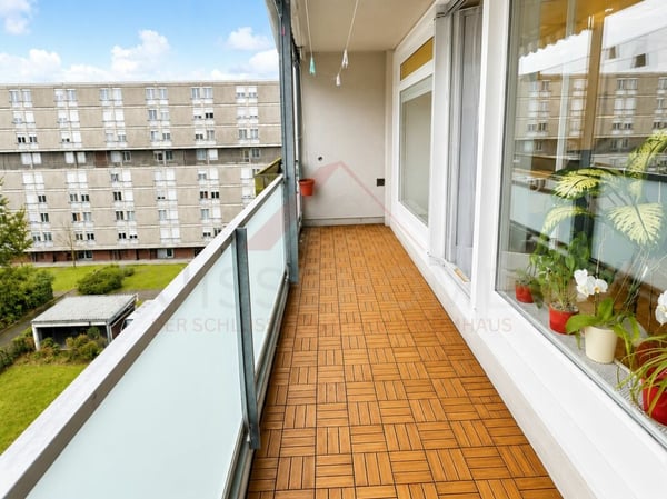 Wohnen über den Dächern von Burgdorf - Helle 3.5 Zimmer Wohnung mit Aussicht 8