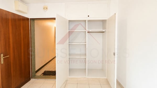 Marly - Appartement 5.5 pièces rénové avec balcon ensoleillé et vue verdoyante 6