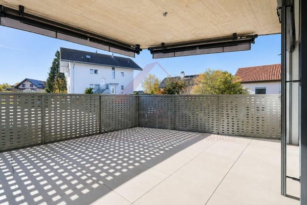 Wohnen mit Stil - moderne 7.5-Zimmer-Wohnung in Düdingen mit grosszügigem Raumgefühl 9