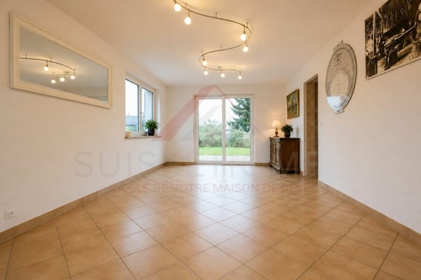 Maison familiale d'exception avec piscine, sauna et grand jardin à La Brillaz 7