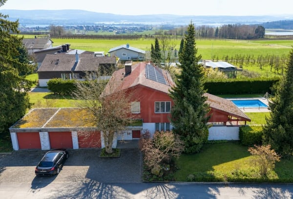 Exklusives Einfamilienhaus mit Pool, Sauna, Seesicht und 1'443 m² Grundstück in Gerolfingen 23