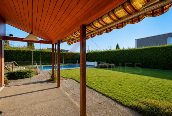 Exklusives Einfamilienhaus mit Pool, Sauna, Seesicht und 1'443 m² Grundstück in Gerolfingen 9