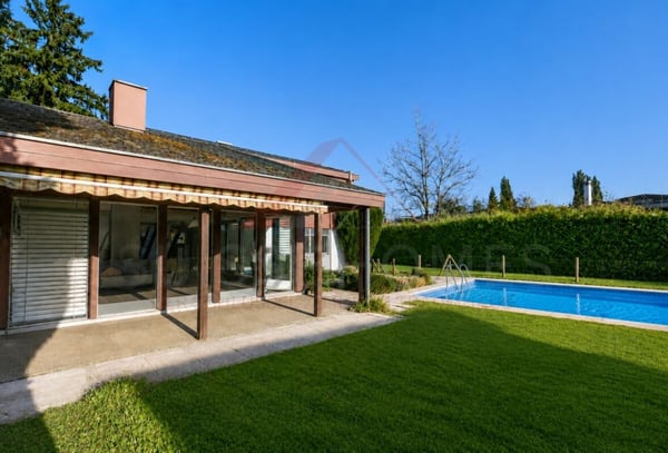 Exklusives Einfamilienhaus mit Pool, Sauna, Seesicht und 1'443 m² Grundstück in Gerolfingen 2
