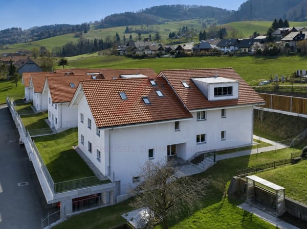 Modern, gepflegtes und vollvermietetes Mehrfamilienhaus in Mühlethurnen 10