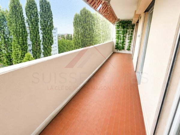 Magnifique appartement de 2.5 pièces rénové au coeur de Fribourg 7