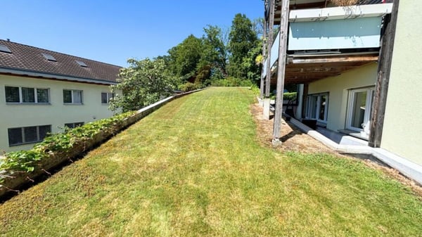 Grosszügiges 5.5-Zimmer-Wohnangebot mit See- und Bergsicht in Greppen 17