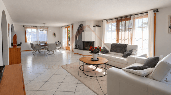 Maison individuelle 3.5 pièces rénovée avec piscine, photovoltaïque et 4 places de parc 6