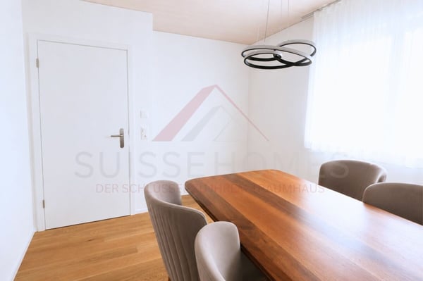 Feriengefühl im eigenen Zuhause - neuwertiges 5.5-Zimmer-Reihenhaus mit Pool & Garten 13