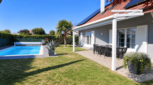 Les vacances commencent chez vous - villa rénovée de 5.5 pièces avec piscine et photovoltaïque 3