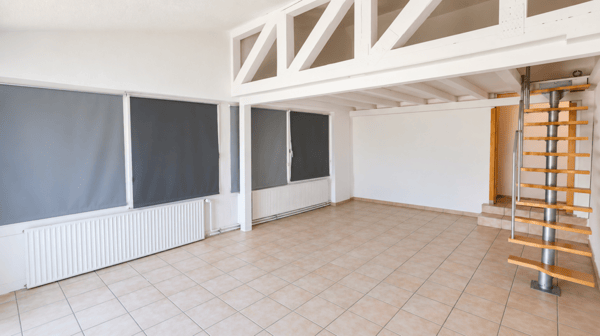 Renovierte Gewerbefläche mit 35 m² & 2 Aussenparkplätzen 3