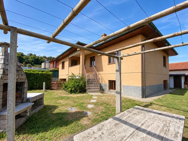 STABIO VILLA BIFAMILIARE CON GIARDINO 13