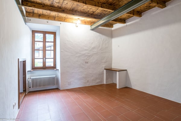 RANCATE -AFFASCINANTE CASA CON LOGGIA E VISTA PANORAMICA 8