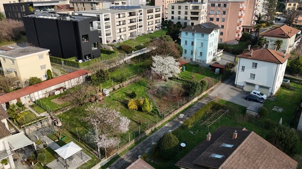 MENDRISIO CENTRO  VENDITA IN BLOCCO COMPENDIO IMMOBILIARE CON POTENZI 4