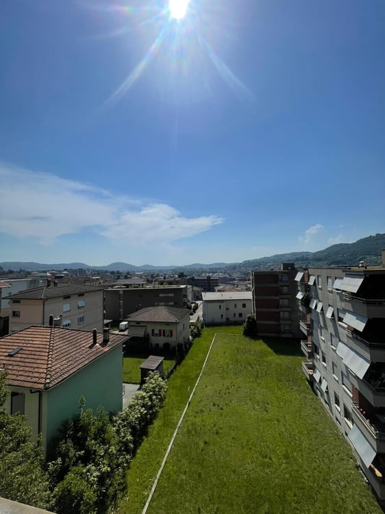 MENDRISIO ATTICO CON VISTA IN CENTRO 1