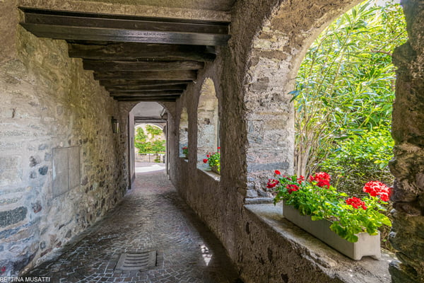 VICO MORCOTE  CHARME IN MAISONETTE/CHARME IN EINER MAISONETTE IT/DE 10