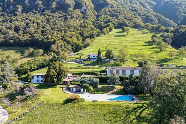 AROGNO TENUTA DI PRESTIGIO CON PISCINA, WELLNESS E VISTA SUL LAGO DI 1