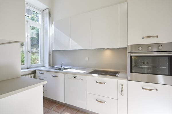 MENDRISIO UFFICIO DI 180 MQ IN VILLA 7