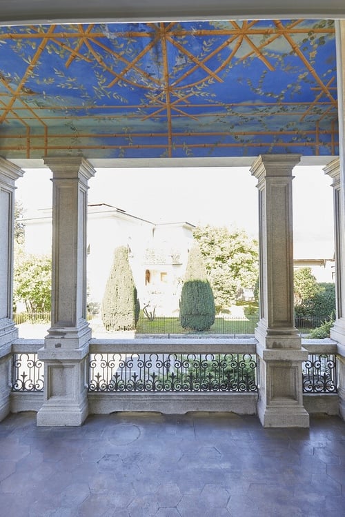 MENDRISIO UFFICIO DI 180 MQ IN VILLA 1