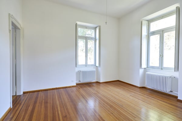 MENDRISIO UFFICIO DI 180 MQ IN VILLA 11