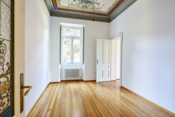 MENDRISIO UFFICIO DI 180 MQ IN VILLA 9