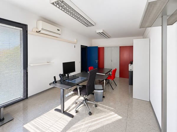 CHIASSO - UFFICIO IN CENTRO 3