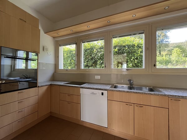 STABIO IMMERSA NEL VERDE DELLE VIGNE, UNA DIMORA ISPIRATA AL BAUHAUS 12