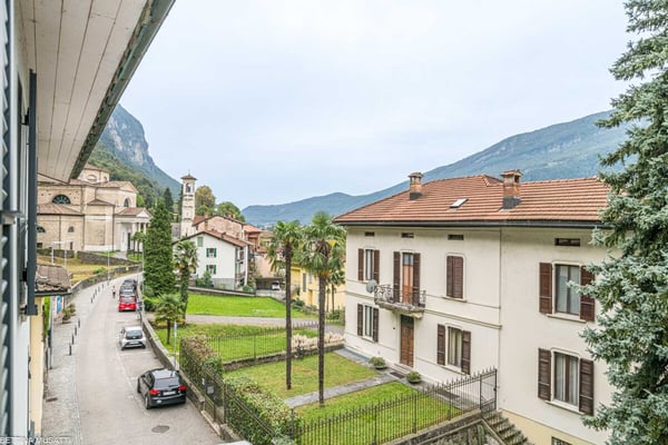 MELANO - 3,5 LOCALI RISTRUTTURATO CON COMFORT MODERNI 11
