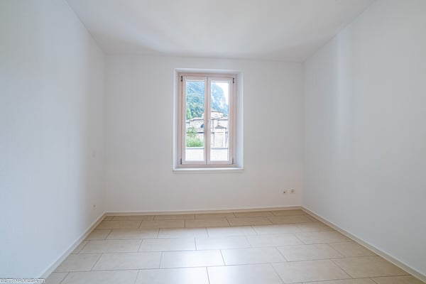 MELANO - 3,5 LOCALI RISTRUTTURATO CON COMFORT MODERNI 8