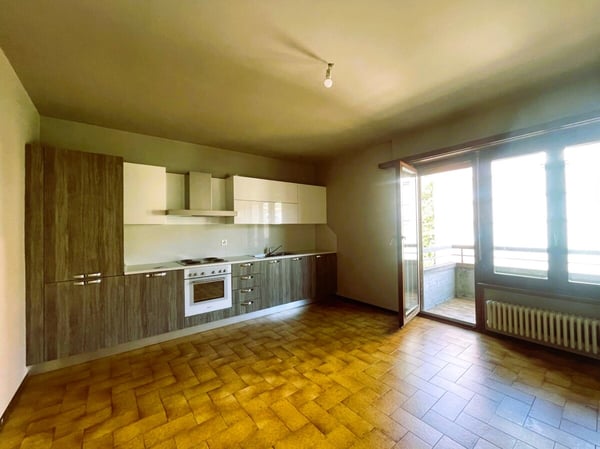 MENDRISIO 2.5 LOCALI IN POSIZIONE STRATEGICA 1